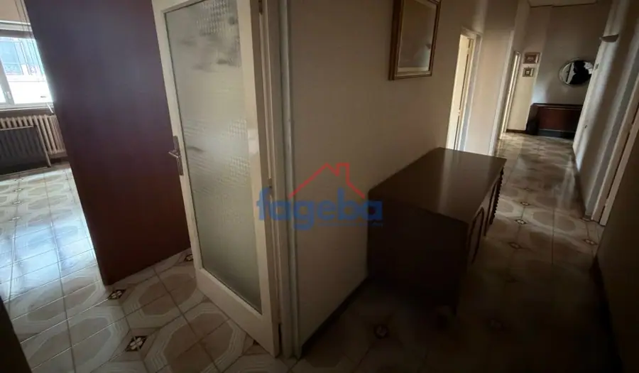 Ampio appartamento in centro — foto 13