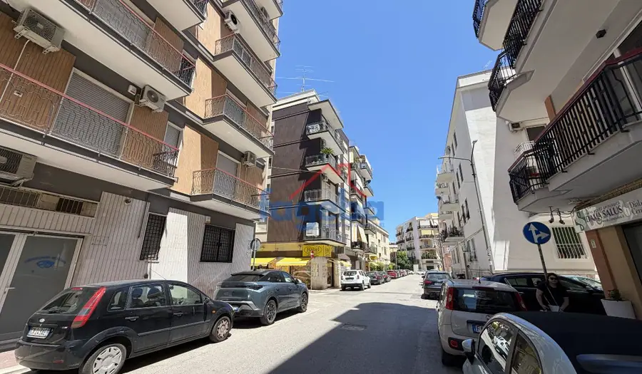 Appartamento con doppia esposizione, Trani Centro