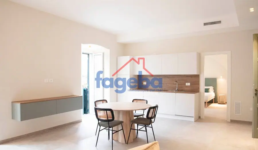 Appartamento moderno in palazzo storico a Trani — foto 13