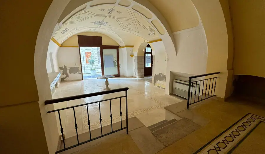 Locale di pregio in centro con 2 vetrine — foto 11