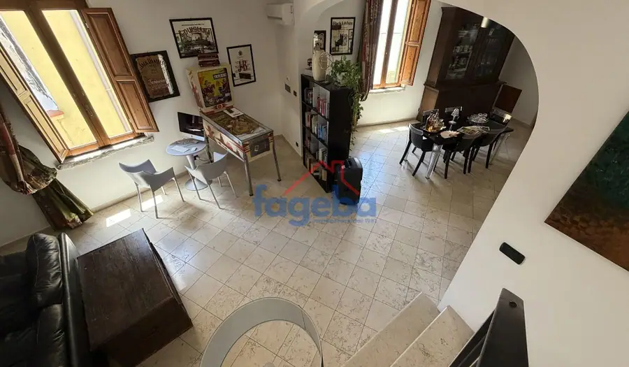 Palazzina indipendente — foto 31