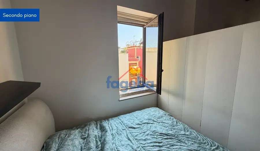 Palazzina indipendente in zona centrale — foto 17