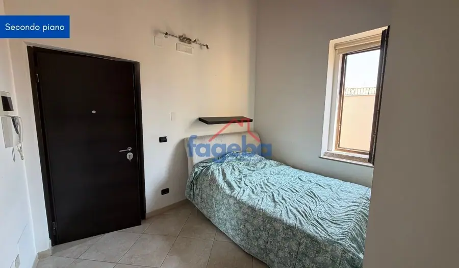 Palazzina indipendente in zona centrale — foto 16