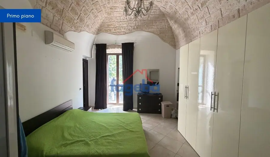 Palazzina indipendente in zona centrale — foto 41